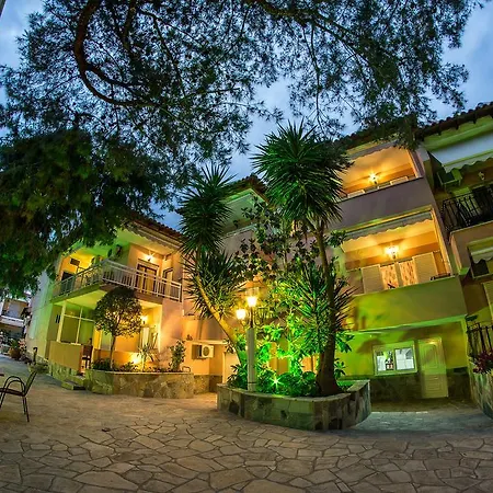 Jolandas House * توروني